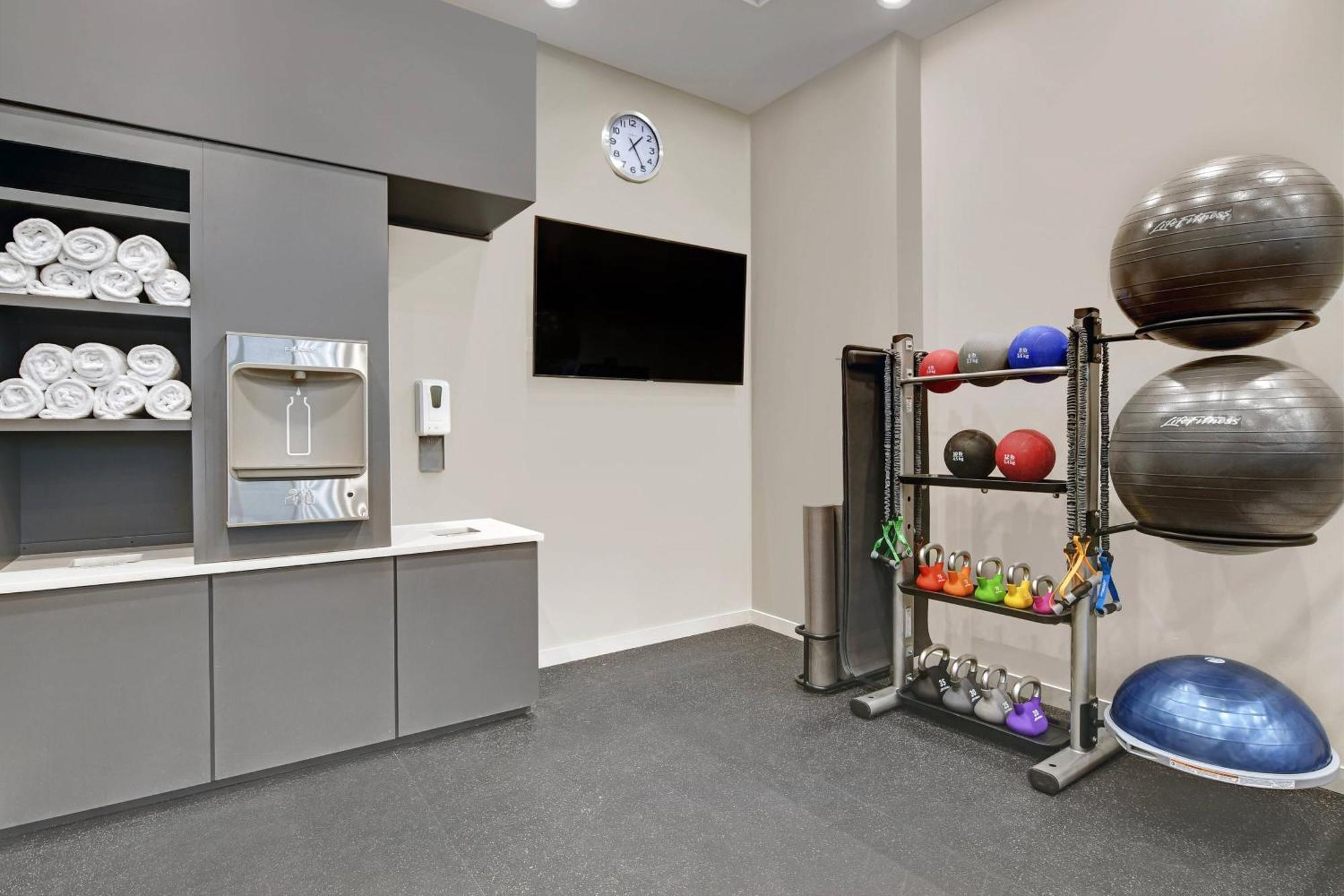 Towneplace Suites By Marriott Cincinnati Downtown Екстериор снимка